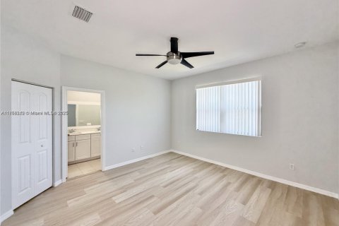 Adosado en venta en Pompano Beach, Florida, 3 dormitorios, 142.88 m2 № 1887524 - foto 13