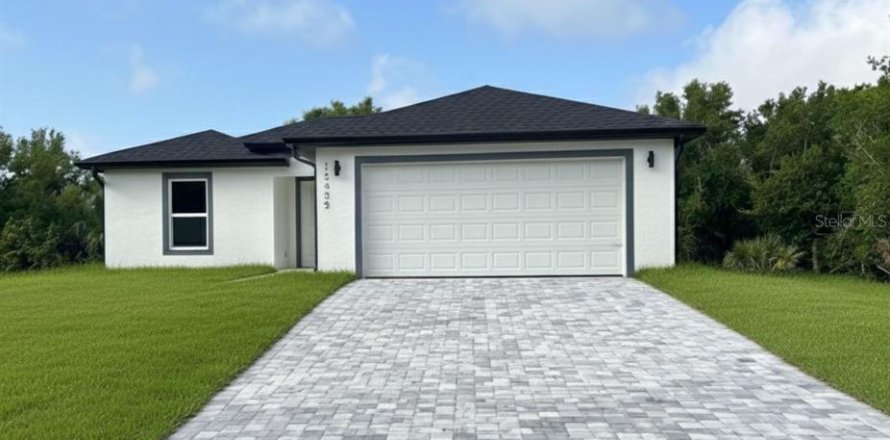 Casa en Port Charlotte, Florida 3 dormitorios, 117.99 m2 № 2118338