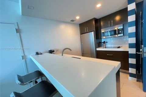 Hôtel, hôtellerie à vendre à Sunny Isles Beach, Floride: 2 chambres, 93.55 m2 № 1730904 - photo 21