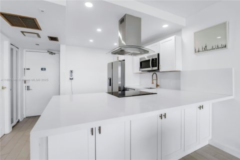 Condominio en venta en Aventura, Florida, 1 dormitorio, 84.82 m2 № 1762734 - foto 11