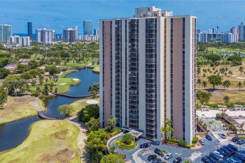 Condominio en venta en Aventura, Florida, 1 dormitorio, 84.82 m2 № 1762734 - foto 30
