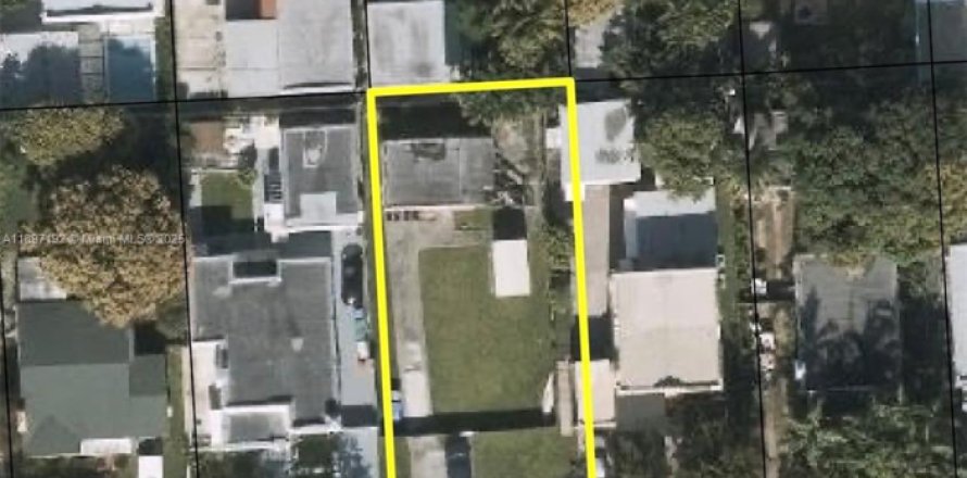 House in Miami, Florida 4 bedrooms, 94.67 sq.m. № 1948607