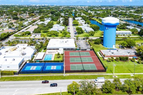 Condo in Deerfield Beach, Florida, 1 bedroom  № 2183097 - photo 17