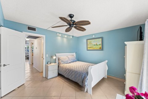 Condo in Deerfield Beach, Florida, 1 bedroom  № 2183097 - photo 8