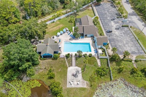 Condo in Weeki Wachee, Florida, 2 bedrooms  № 1853629 - photo 27