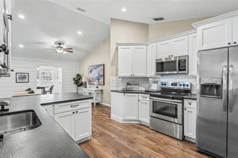 Casa en venta en Lakeland, Florida, 3 dormitorios, 141.86 m2 № 2386801 - foto 13