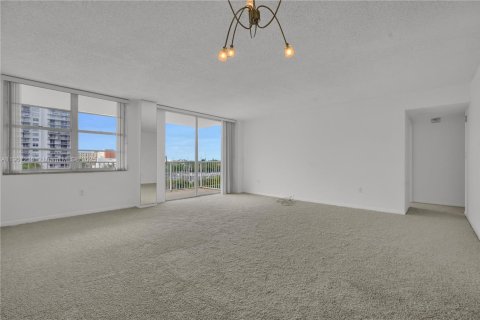 Купить кондоминиум в Авентура, Флорида 2 спальни, 136.19м2, № 2021124 - фото 7