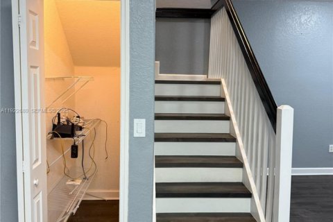 Casa en venta en Doral, Florida, 3 dormitorios, 157 m2 № 1993934 - foto 4