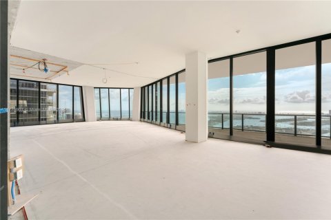Купить кондоминиум в Майами, Флорида 967.21м2, № 1937506 - фото 4