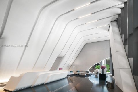 Купить кондоминиум в Майами, Флорида 967.21м2, № 1937506 - фото 18