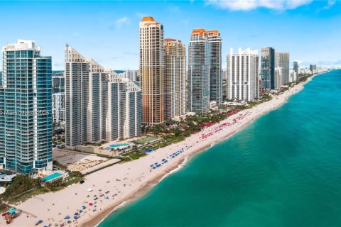 Condo in Sunny Isles Beach, Florida, 3 bedrooms  № 2035441 - photo 3