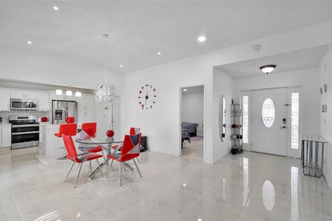 Villa ou maison à vendre à Homestead, Floride: 5 chambres, 148.83 m2 № 2008340 - photo 16