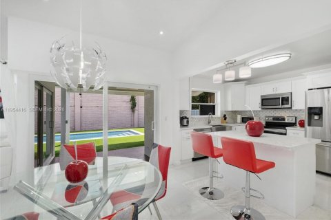 Villa ou maison à vendre à Homestead, Floride: 5 chambres, 148.83 m2 № 2008340 - photo 15