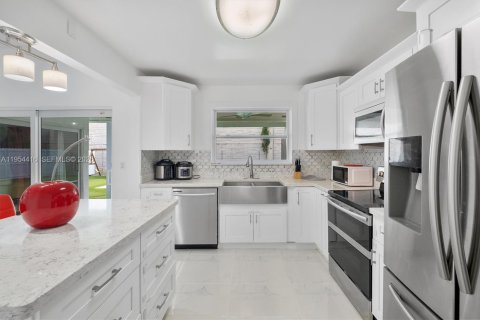 Villa ou maison à vendre à Homestead, Floride: 5 chambres, 148.83 m2 № 2008340 - photo 18