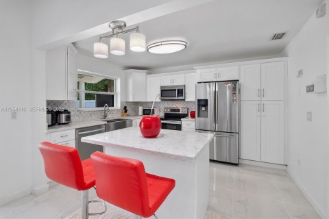 Villa ou maison à vendre à Homestead, Floride: 5 chambres, 148.83 m2 № 2008340 - photo 2