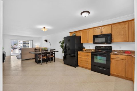 Copropriété à vendre à Hillsboro Beach, Floride: 2 chambres, 85.47 m2 № 2146788 - photo 17