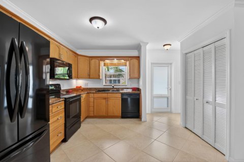 Copropriété à vendre à Hillsboro Beach, Floride: 2 chambres, 85.47 m2 № 2146788 - photo 20
