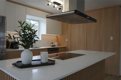 Купить виллу или дом в Майами, Флорида 3 спальни, 162.39м2, № 2064726 - фото 10