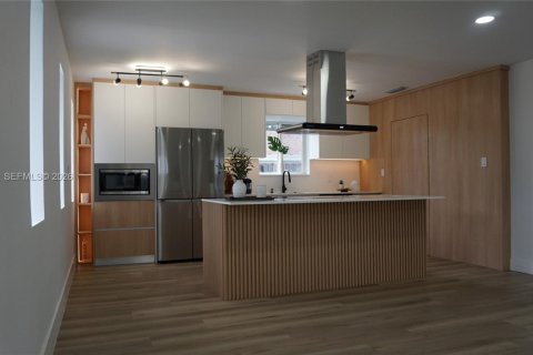 Купить виллу или дом в Майами, Флорида 3 спальни, 162.39м2, № 2064726 - фото 5