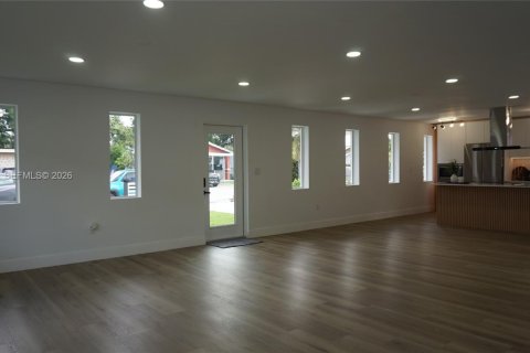 Купить виллу или дом в Майами, Флорида 3 спальни, 162.39м2, № 2064726 - фото 11
