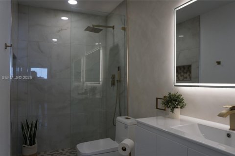 Купить виллу или дом в Майами, Флорида 3 спальни, 162.39м2, № 2064726 - фото 12