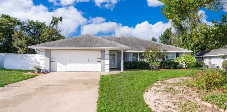 Casa en Deltona, Florida 3 dormitorios, 160.26 m2 № 1835726