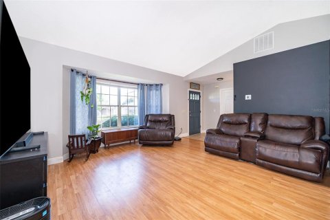 Casa en venta en Deltona, Florida, 3 dormitorios, 160.26 m2 № 1835726 - foto 7