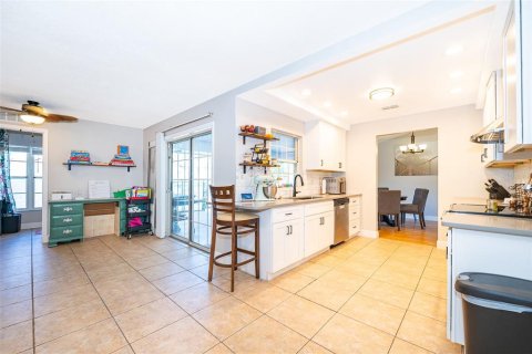Casa en venta en Deltona, Florida, 3 dormitorios, 160.26 m2 № 1835726 - foto 14