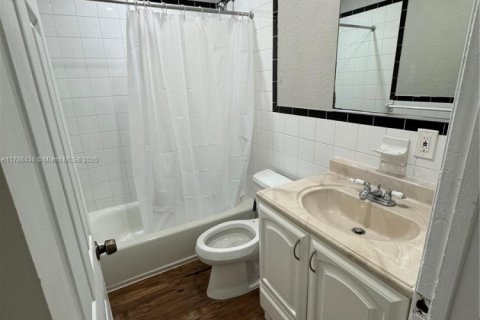 Commercial property in West Palm Beach, Florida 156.91 sq.m. № 1862378 - photo 15