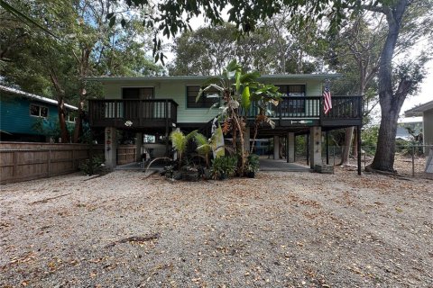 House in Key Largo, Florida 2 bedrooms, 92.9 sq.m. № 1521715 - photo 1