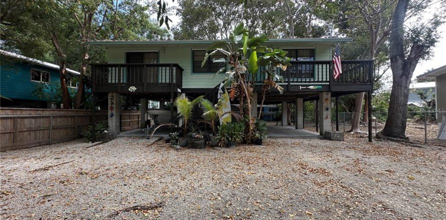 House in Key Largo, Florida 2 bedrooms, 92.9 sq.m. № 1521715
