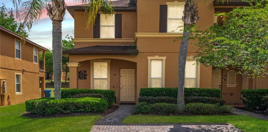 Townhouse in Davenport, Florida 4 bedrooms, 172.43 sq.m. № 1720758