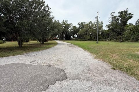 House in Palmetto, Florida 6 bedrooms, 232.44 sq.m. № 2122664 - photo 25