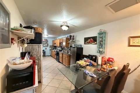 House in Palmetto, Florida 6 bedrooms, 232.44 sq.m. № 2122664 - photo 19