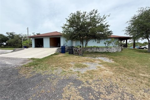 Villa ou maison à Palmetto, Floride 6 chambres, 232.44 m2 № 2122664