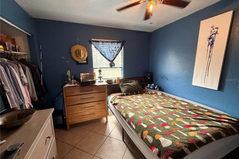 House in Palmetto, Florida 6 bedrooms, 232.44 sq.m. № 2122664 - photo 22