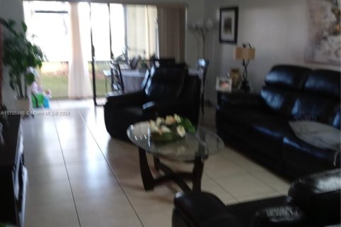 Condominio en venta en Miami, Florida, 2 dormitorios, 89 m2 № 1710861 - foto 3