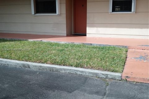 Condominio en venta en Miami, Florida, 2 dormitorios, 89 m2 № 1710861 - foto 2
