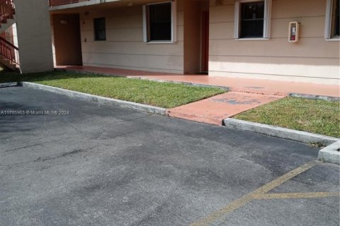 Condominio en venta en Miami, Florida, 2 dormitorios, 89 m2 № 1710861 - foto 1