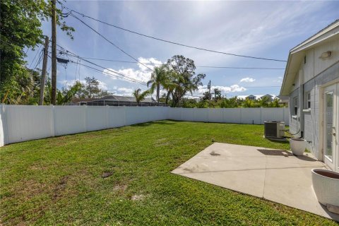 Casa en venta en Saint Petersburg, Florida, 3 dormitorios, 104.52 m2 № 1733650 - foto 29