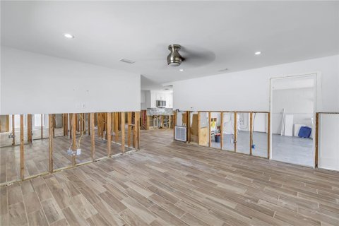 Casa en venta en Saint Petersburg, Florida, 3 dormitorios, 104.52 m2 № 1733650 - foto 9