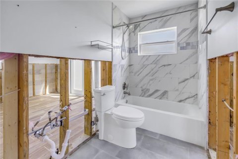 Casa en venta en Saint Petersburg, Florida, 3 dormitorios, 104.52 m2 № 1733650 - foto 2