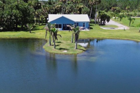 House in St. Lucie, Florida 2 bedrooms, 156.08 sq.m. № 2251591 - photo 3