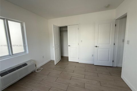 Immobilier commercial à vendre à Miami Beach, Floride: 386.66 m2 № 2005849 - photo 28