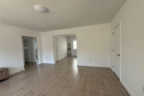 Immobilier commercial à vendre à Miami Beach, Floride: 386.66 m2 № 2005849 - photo 24