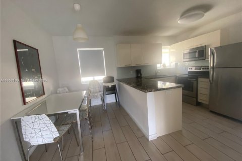 Immobilier commercial à vendre à Miami Beach, Floride: 386.66 m2 № 2005849 - photo 13