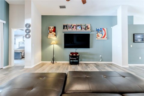 Casa en venta en Spring Hill, Florida, 4 dormitorios, 244.33 m2 № 1515453 - foto 17