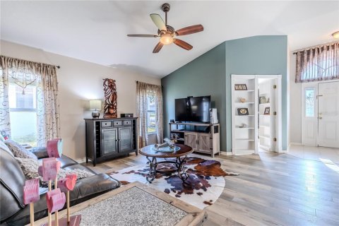 Casa en venta en Spring Hill, Florida, 4 dormitorios, 244.33 m2 № 1515453 - foto 10