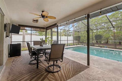 House in Spring Hill, Florida 3 bedrooms, 135.64 sq.m. № 2347331 - photo 20