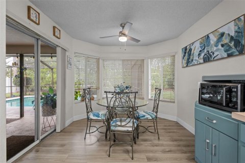 House in Spring Hill, Florida 3 bedrooms, 135.64 sq.m. № 2347331 - photo 10
